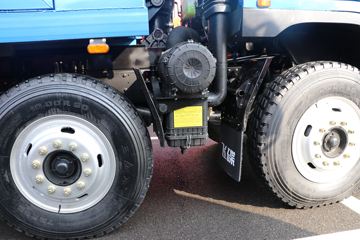 �ɵ��³� T6ϵ�� 220���� 6X2 5.2����ж��(����)ͼƬ