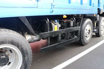 �ɵ��³� T6ϵ�� 220���� 6X2 5.2����ж��(����)ͼƬ