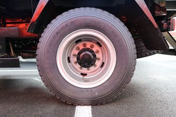 �ɵ��³� T6ϵ�� 220���� 6X2 5.2����ж��(����)ͼƬ