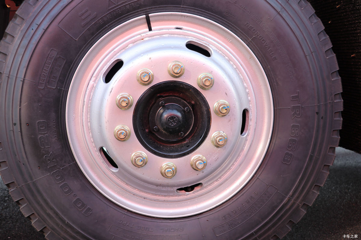 �ɵ��³� T6ϵ�� 220���� 6X2 5.2����ж��(����)����                                                