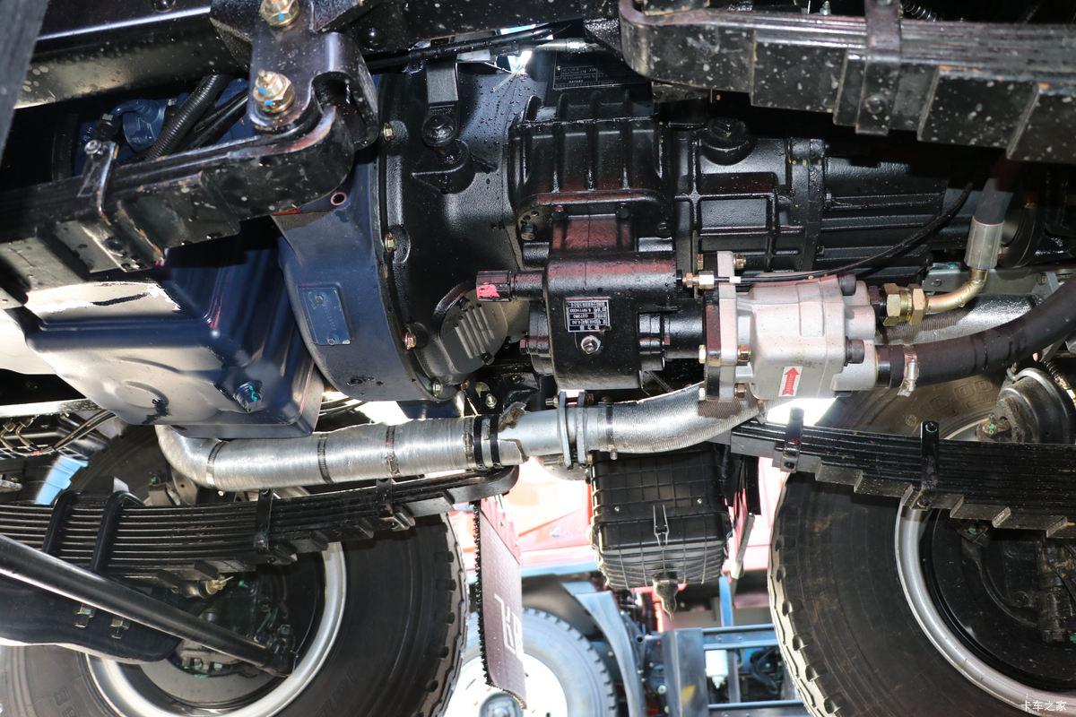 �ɵ��³� T6ϵ�� 220���� 6X2 5.2����ж��(����)����                                                