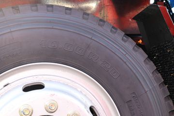 �ɵ��³� T6ϵ�� 220���� 6X2 5.2����ж��(����)ͼƬ