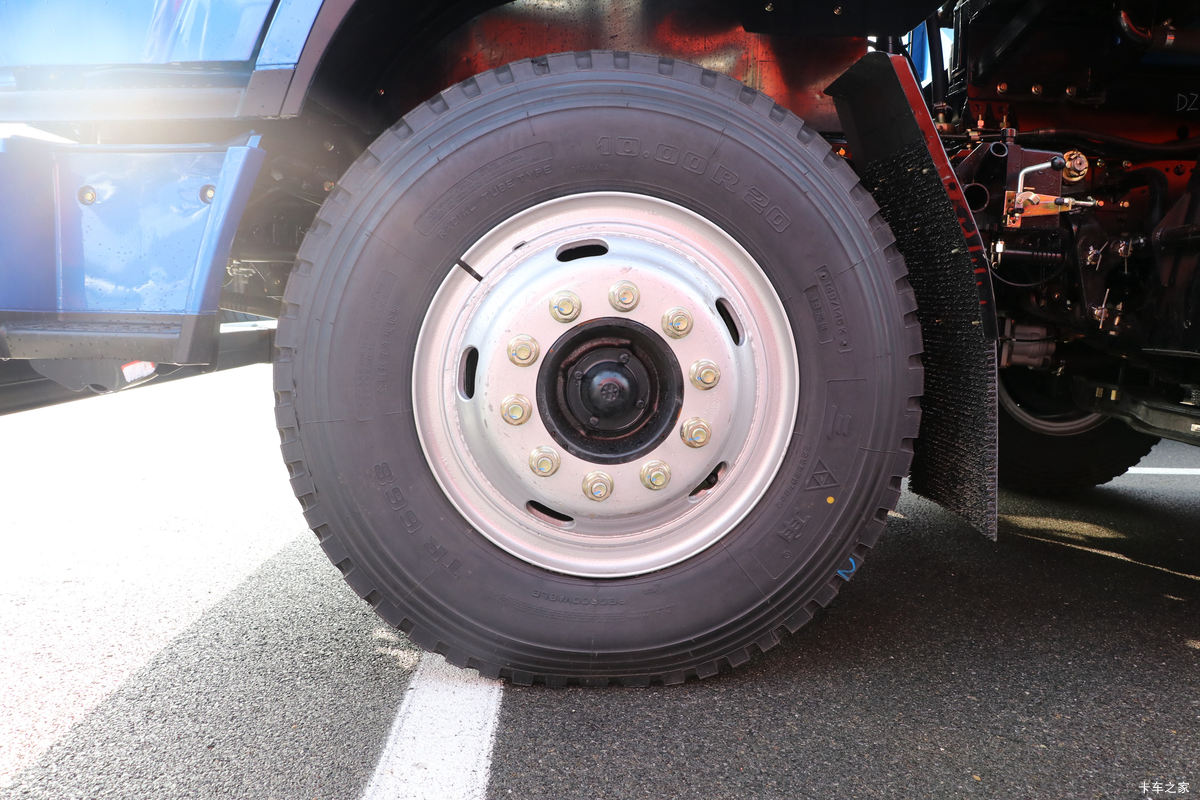 �ɵ��³� T6ϵ�� 220���� 6X2 5.2����ж��(����)����                                                