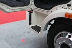 一汽解放 J6L中卡 140马力 4X2 6.8米厢式载货车(CA5160XXYP62K1L3E4)