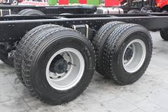 解放 J6M重卡 280马力 8X4 栏板载货车(CA1310P63K2L6T4E) 