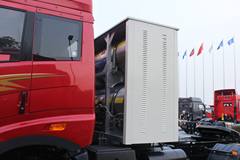 青岛解放 新大威重卡 300马力 6X4 牵引车(CA4257P2K2T1EA80)