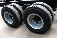庆铃 FVZ重卡 260马力 6X4 7.1米栏板载货车(FVZ34Q)