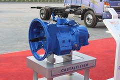 一汽解放CA8TAX135M超速档 8挡 手动挡变速箱