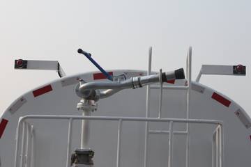 һ����� J6P 220���� 4X2 ��ˮ��(CA5160GSSP62K1L2E4A)ͼƬ