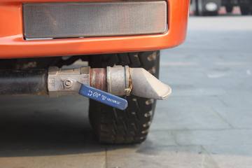 һ����� J6P 220���� 4X2 ��ˮ��(CA5160GSSP62K1L2E4A)ͼƬ