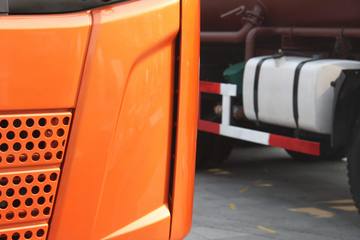 һ����� J6P 220���� 4X2 ��ˮ��(CA5160GSSP62K1L2E4A)ͼƬ