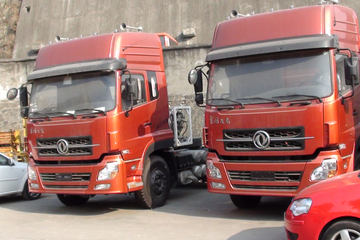 东风商用车 天龙 380马力 6X4 LNG牵引车(DFL4251A12)