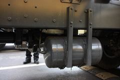 上汽红岩 杰狮 380马力 8X4 粉粒物料车(潍柴)(CQ5314GFLHTG466)