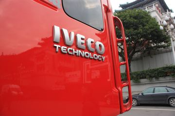 �������� ��ʨ 380���� 8X4 �������ϳ�(Ϋ��)(CQ5314GFLHTG466)ͼƬ