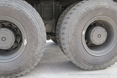 东风商用车 大力神重卡 375马力 6X4 9米自卸车(DFL3241A10)