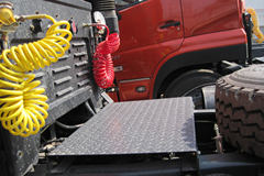 东风商用车 天龙重卡 375马力 6X4 牵引车(DFL4251A8)