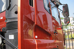 东风商用车 天龙重卡 375马力 6X4 牵引车(DFL4251A8)