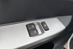东风途逸 T5 1.5L 113马力 3.4米单排厢式小卡(国六)(EQ5031XXY16QDAC)