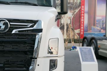 �������ó� ���¡��� ����� 560���� 6X4 ��ͷǣ����(����)ͼƬ