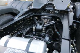 轾德·炎&nbsp;牵引车底盘                                                图片