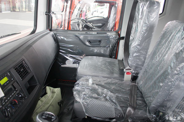 优惠0.2万 上海森睿多利卡D12载货车促销