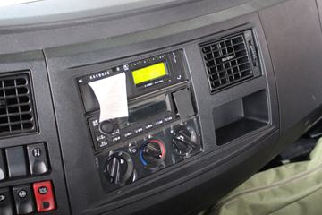 ���� ������D12�п� 220���� 4X2 9.75��LNG��ʽ�ػ���(����)(EQ5180XXYL9NDKAC)ͼƬ