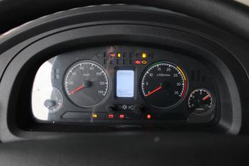 ���� ������D12�п� 220���� 4X2 9.75��LNG��ʽ�ػ���(����)(EQ5180XXYL9NDKAC)ͼƬ