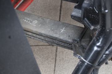 ���� ������D12�п� 220���� 4X2 9.75��LNG��ʽ�ػ���(����)(EQ5180XXYL9NDKAC)ͼƬ