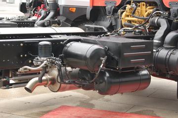 ���� ������D12�п� 220���� 4X2 9.75��LNG��ʽ�ػ���(����)(EQ5180XXYL9NDKAC)ͼƬ