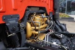 东风 多利卡D12中卡 220马力 4X2 9.75米LNG厢式载货车(国六)(EQ5180XXYL9NDKAC)