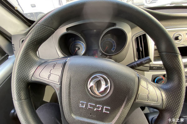 降价促销常州小霸王W载货车限时促销中