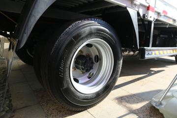 ���� ����M3 130���� 4.16�׵��������Ῠ(����)ͼƬ