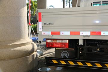 ���� ����M3 130���� 4.16�׵��������Ῠ(����)ͼƬ