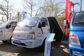 凯马 锐航X3 127马力 4X2 3.83自卸车(国六)(KMC3040HX318D6)