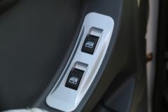 凯马 锐航X3 127马力 4X2 3.83自卸车(国六)(KMC3040HX318D6)