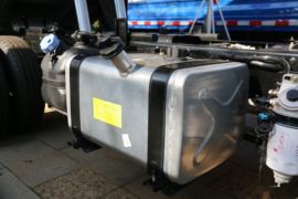 锐航X1&nbsp;自卸车底盘                                                图片