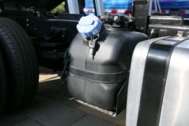 锐航X1&nbsp;自卸车底盘                                                图片