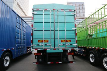 �������ó� ������3 ���˰� 250���� 4X2 6.75�ײ�դʽ�ػ���(����)ͼƬ