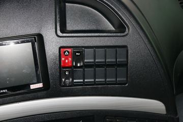 �������ó� ������3 ���˰� 250���� 4X2 6.75�ײ�դʽ�ػ���(����)ͼƬ