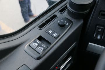 �������ó� ������3 ���˰� 250���� 4X2 6.75�ײ�դʽ�ػ���(����)ͼƬ