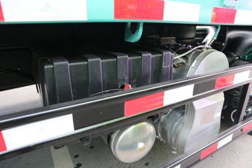 �������ó� ������3 ���˰� 250���� 4X2 6.75�ײ�դʽ�ػ���(����)ͼƬ