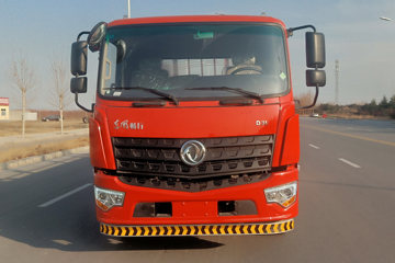 东风新疆 畅行 220马力 6X2 5.8米厢式载货车(DFV5250XXYGD5D)