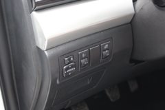 东风 御风P16 新内饰 3.5T汽油 双排皮卡(国六)