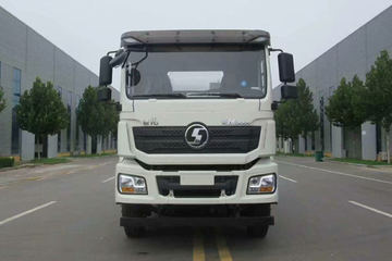 陕汽重卡 德龙新M3000 340马力 8X4 易燃液体罐式运输车(SHN5320GRYMB6223)