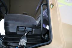 陕汽商用车 轩德翼3 强劲版 350马力 8X4 5.6米自卸车(国六)(SX3310MP6266)