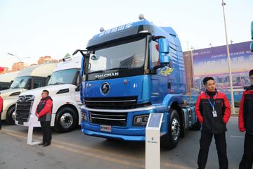 陕汽商用车 轩德翼3 经济版 400马力 6X4 牵引车(SX4251MP5324)