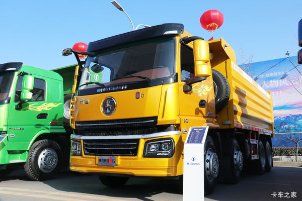 陕汽商用车 轩德翼6 标载版 330马力 8X4 5.6米自卸车(国六)(SX3311GP6306)