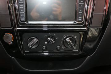 �ƿ�ŷ�� V5-1ϵ�� 105���� CNG 3.01��˫�������ῨͼƬ