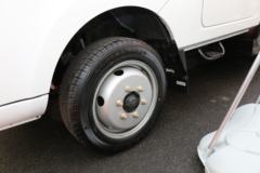 唐骏欧铃 V5-1系列 105马力 CNG 3.01米双排栏板轻卡(ZB1035VSD5L)