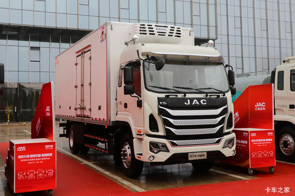 江淮 格尔发K6LII中卡 200马力 4X2 7.8米冷藏车(HFC5181XLCP3K1A50S)